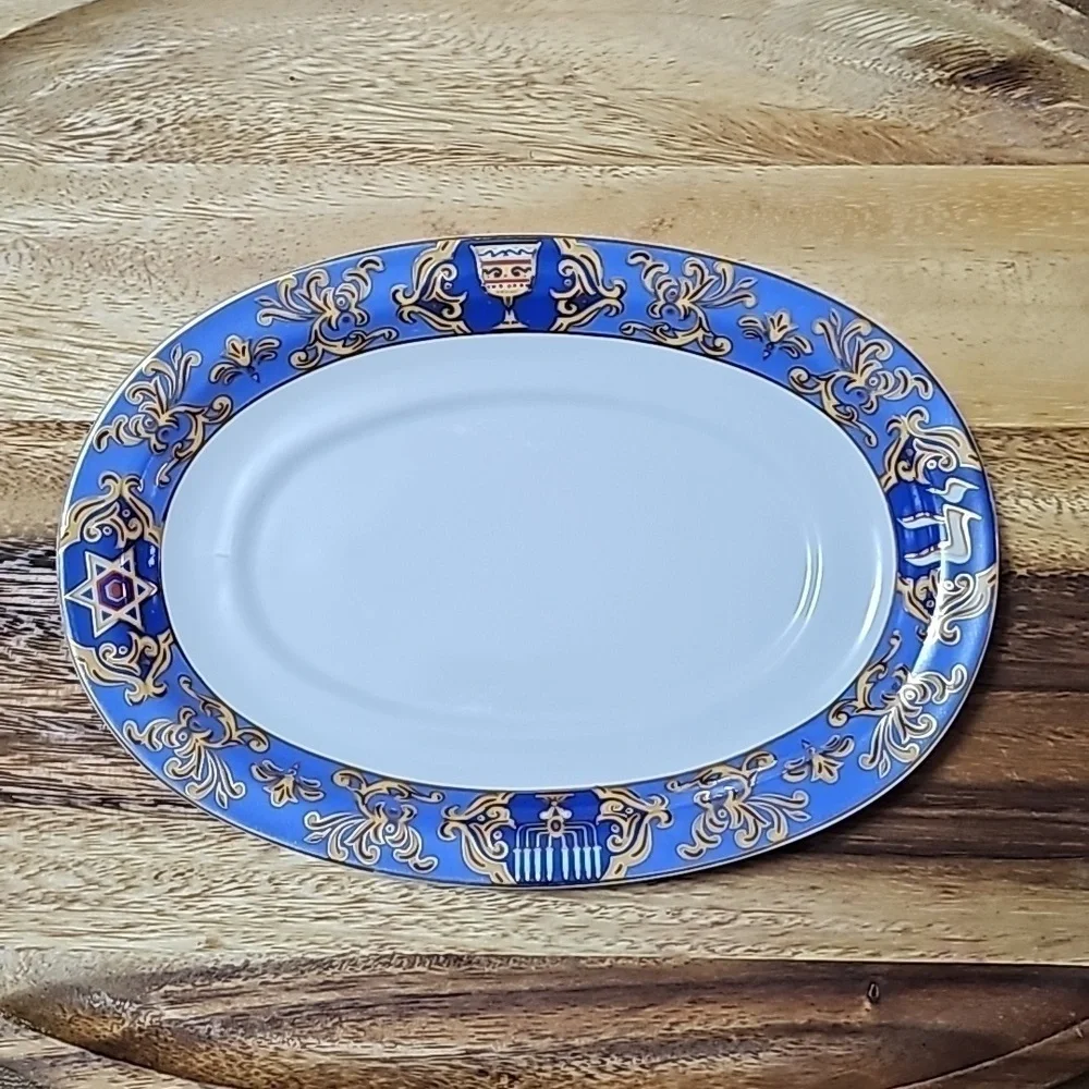 New Celebrations American Atelier Bloomingdale's Judaica Gravy Bowl Under Plate!